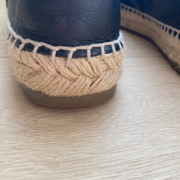 CHANEL WOMEN ESPADRILLES - SIZE 38 - Picture 6 of 13